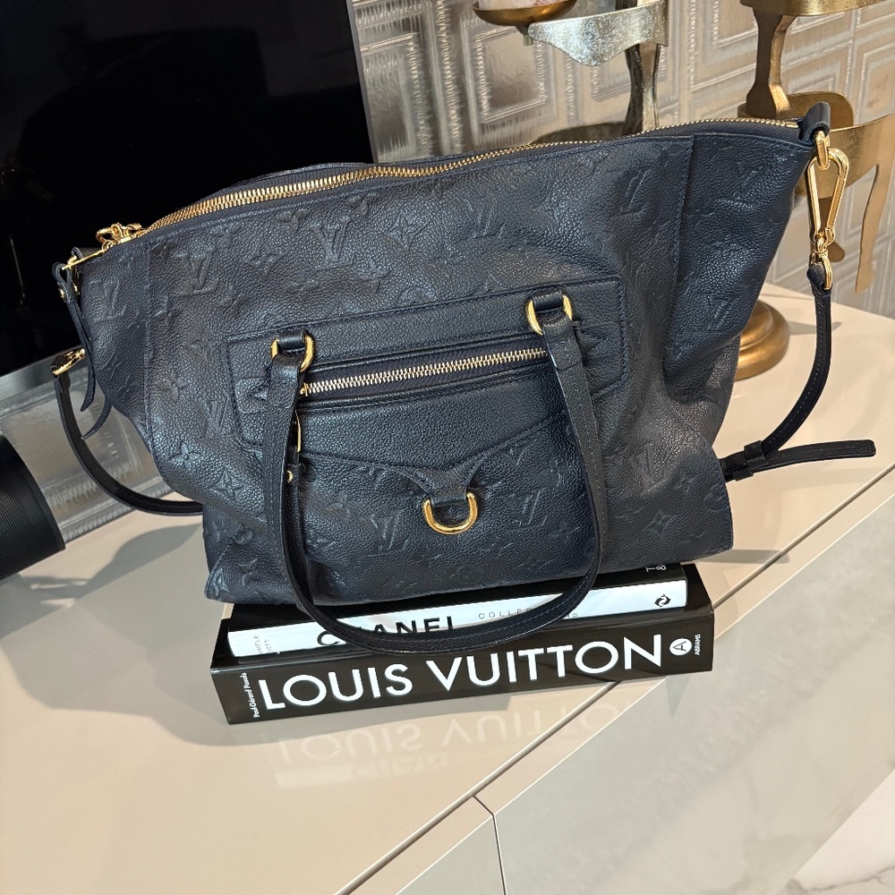 Navy Leather Louis Vuitton Great Condition